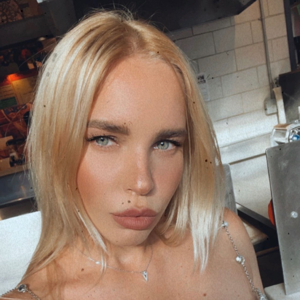 Meet your Posher, Valery